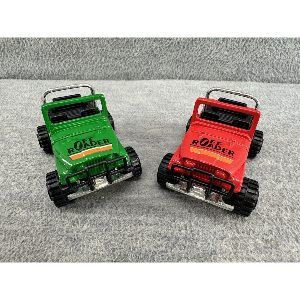 ROAD CHAMPS Coyotes Off Roader 4X4 Jeep Lof of 2  T5